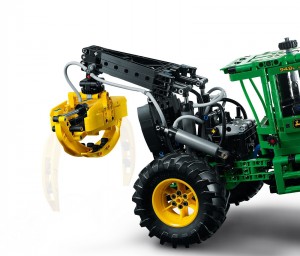 LEGO® Technic 42157 John Deere 948-II houttransportmachine