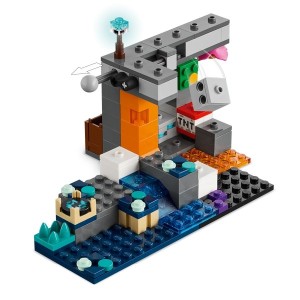 LEGO® Minecraft™ 21274 De ontmoeting met de Opzichter