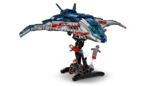 LEGO® Super Heroes 76325 Avengers: Age of Ultron Quinjet