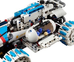 LEGO® Technic 42211 Lunar Outpost™ maanrover ruimtevoertuig