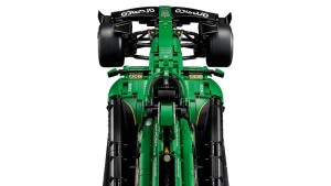LEGO® Technic 42240 Aston Martin Aramco AMR25 F1® auto